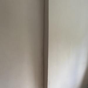 Махане на тапети шпакловка и боя