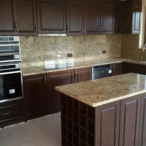 Мебели по поръчка