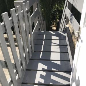 Подмяна на старо дървено стълбище.