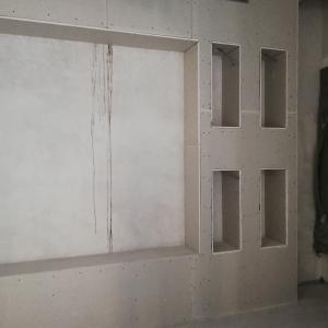 Предстенка със обръщане и монтаж на отвори за рафтове