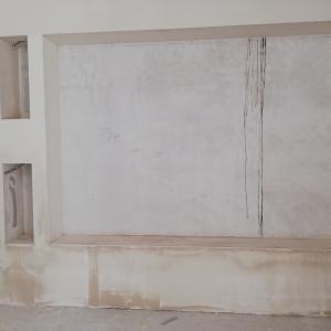 Предстенка със обръщане и монтаж на отвори за рафтове