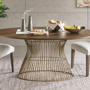 2. Овална маса с метална основа