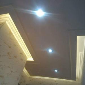 Лунички и скрито осветление.