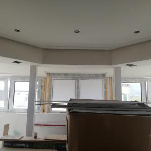 Разчупен таван