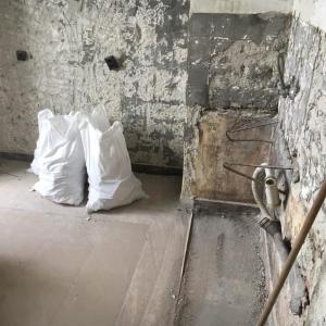 5E7D0352-5B81-4F16-A4CC-FADC1F472265