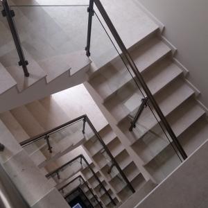 Модел стъкло стълбище с прозрачен триплекс 8 мм