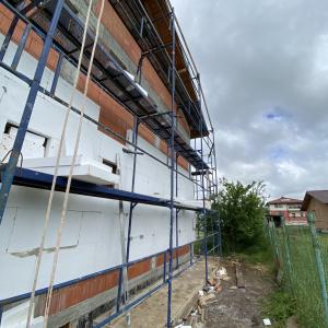 B6586076-7F87-4C10-B2CA-05616BB3CD91