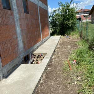 26E50EB2-12FF-4EBA-BBD0-2BBF9803A4C2