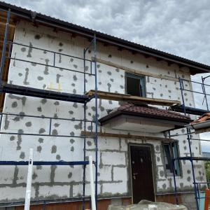 3EC8B11B-2DE6-4351-8C6F-12D308F306BB