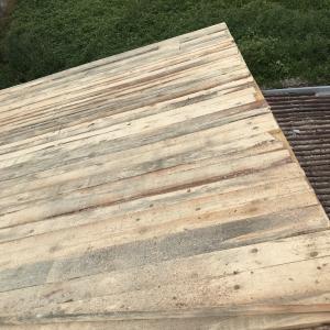 Дъсчена ламперия