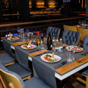 79217698_133234078119515_5688088986984120320_o