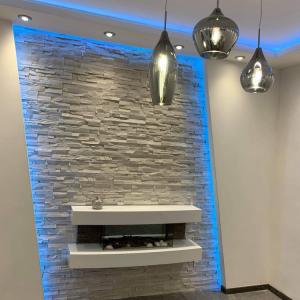 DBFED159-CB45-45F7-BA7B-6838CFF76A0F