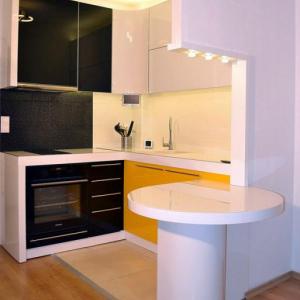 Кухня от MDF в три цвята _19