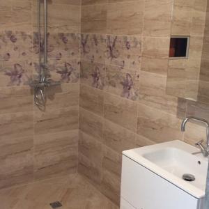 CC288A9C-A3F2-43A7-9E7A-C5B977E5F7FD