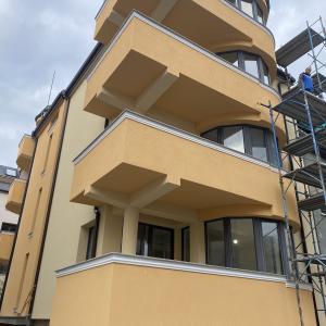 2A7DADC0-CA2B-45BE-AB10-919AC052FACC