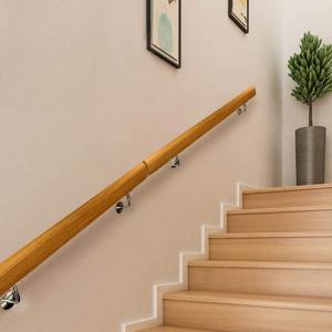 Дървен парапет