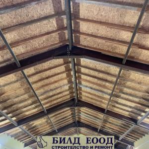 Направа на покрив от метална и дървена конструкция