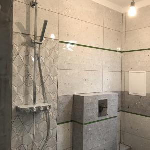 E134B797-EC4F-4034-8F22-6079AF6CFA04