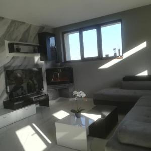 155049841_1280883692308882_1833085226715434265_n