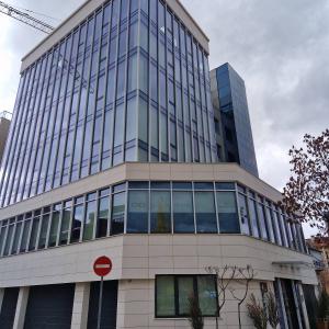 Офис сграда с акт 16