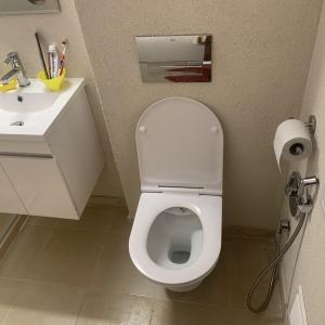 34CBEBEA-5D0F-4E78-9ABE-F85988BC2CB5