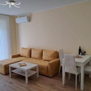 Дневна с кухня Нови Хан_4