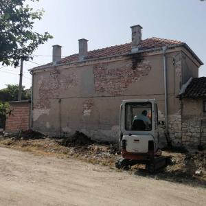 IMG-a4896be28bcc5f21a67497d8ac5ebe5a-V