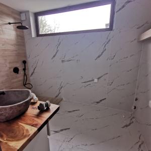 IMG-095a596738857eb7bfa51048a6ebbee2-V