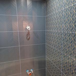 тоалетна с 30/60 плочки