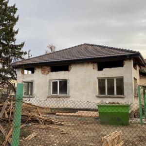 B59753EF-AE2D-4709-9CBE-1162D838A6E3