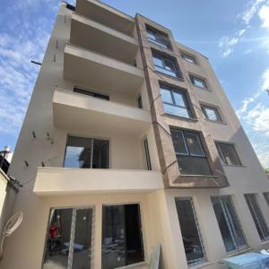 44C32AEF-C26E-4BCE-8499-44D0E422AEDE