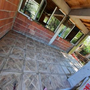 Лепене на фаянс