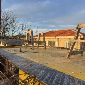 Груб строеж