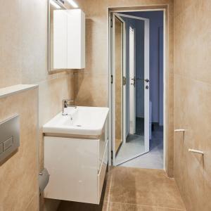 0-02-05-08c6ca69cc3a25790298acd46d1cb950c42e207a0543cad05979f30b1030891e_7cb5286d70f3e95d