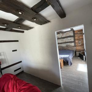 8E554D49-81B5-4401-8F05-24220111C23D