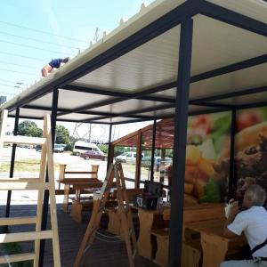 35284978_1862698427123060_825001374327504896_n