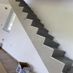 e2d250b8-b130-427b-a909-84bab57e9919