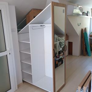 Мебели по поръчка и Дърводелски услуги