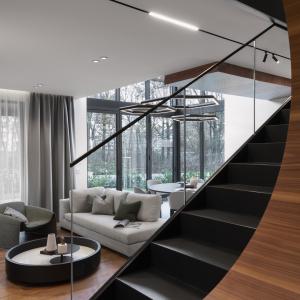 Хол изглед от стълбище