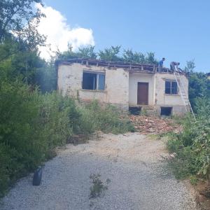 Демонтаж на стар покрив