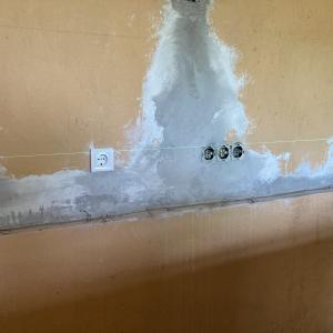 Монтаж на контакти