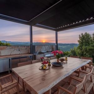 Studio CLOU- биоклиматична пергола