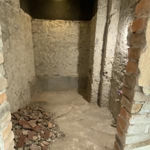 Изкъртена баня