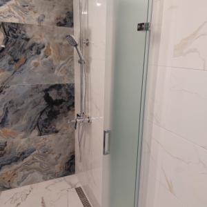 IMG-cb8eadd8c1b70f8b54d08551f477742a-V