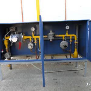 газорегулаторно и замерно табло компресиран природен газ