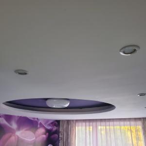 Окачен таван спалня