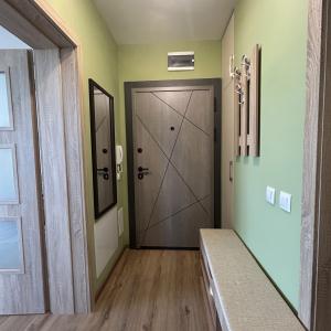 Коридор - след