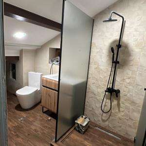 4F03CE1B-810E-41B6-9851-405158D5A350