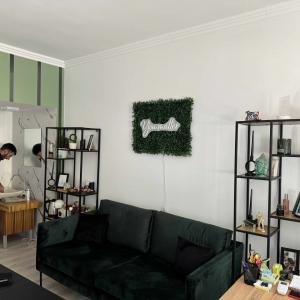 Завършен кабинет във училище