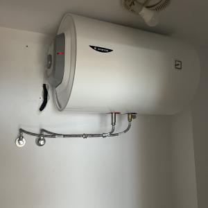 Монтаж на бойлер Ariston